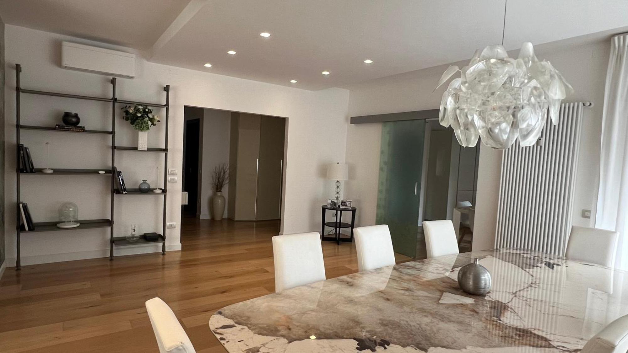 Design & Luxury Apartment Βερόνα Εξωτερικό φωτογραφία